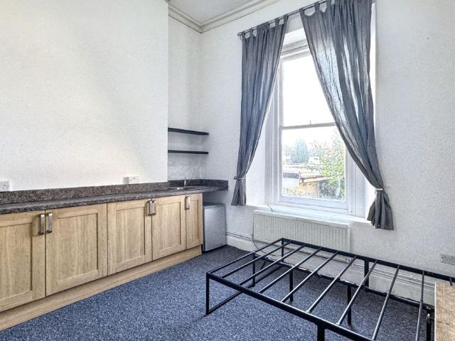 Studio for rent in Feckenham, City Of Bristol
