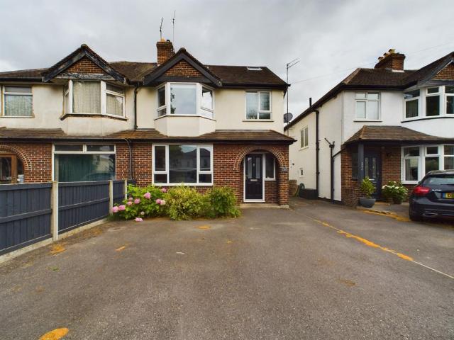 House for rent in Warden Hill, Cheltenham