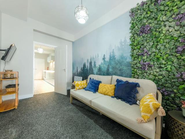 Studio for rent in Horfield, Feckenham