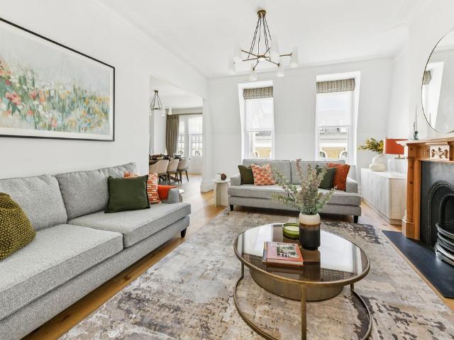 Apartment for rent in South Kensington, Greater London