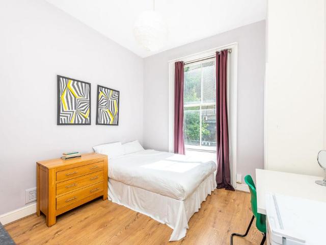 Apartment for rent in Earl's Court, Greater London