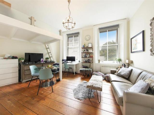 Apartment for rent in Brompton, Greater London