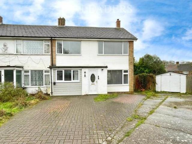 House for sale in Spring Vale, Hampshire