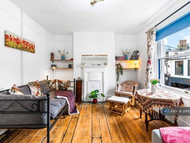 Apartment for rent in Round Hill, Brighton