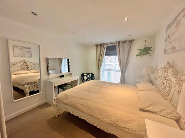 Apartment for rent in Hotwells, Feckenham