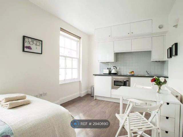 Studio for rent in Pimlico, Greater London