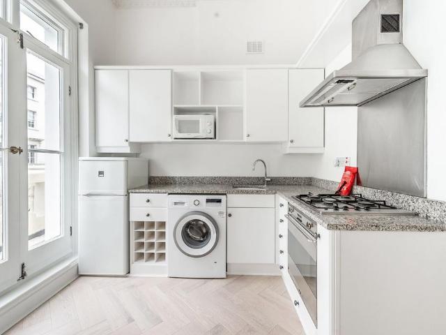Apartment for rent in Pimlico, Greater London