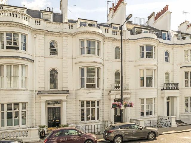 Apartment for rent in Paddington, Greater London