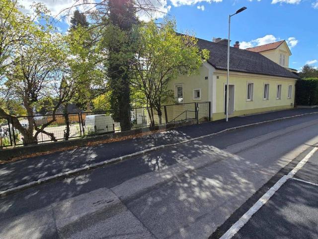 Haus kaufen in Bad Vöslau, Bezirk Baden