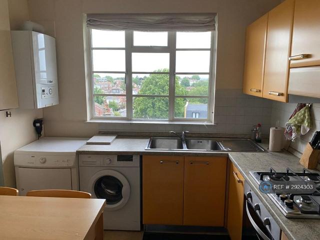 Apartment for rent in Streatham Hill, Greater London