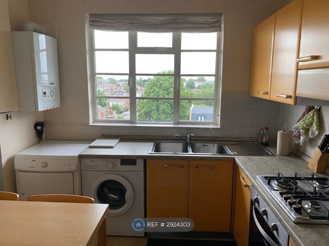 Room for rent in Streatham Hill, Greater London