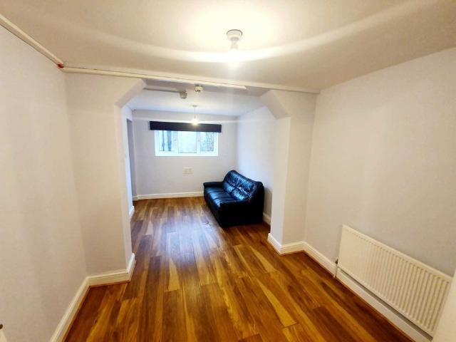 Apartment for rent in Homerton, Greater London