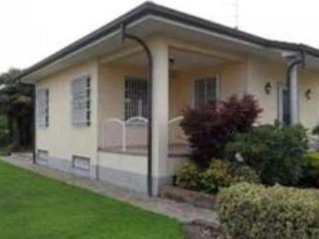 Villa Indipendente in vendita a Monza
