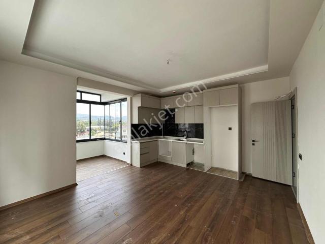 Çeşmeli, Erdemli içerisinde kiralık mülk