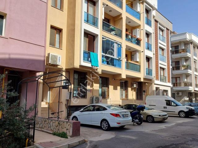Karabağlar, İzmir içerisinde satılık mülk