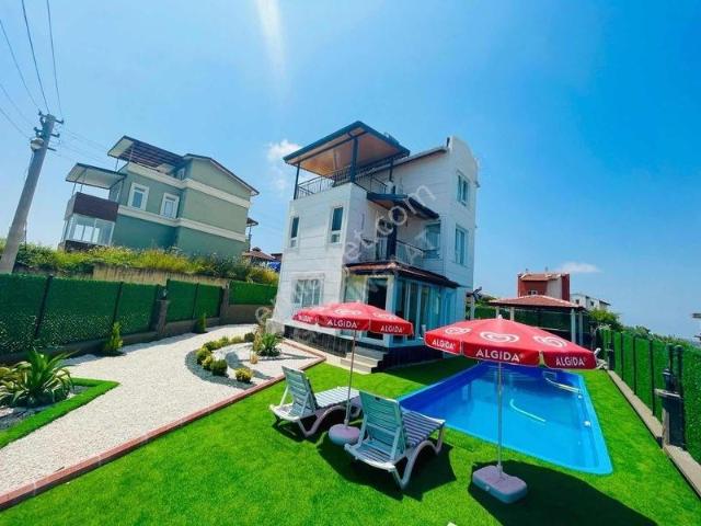 Karadayı Mahallesi, Serik içerisinde kiralık Villa