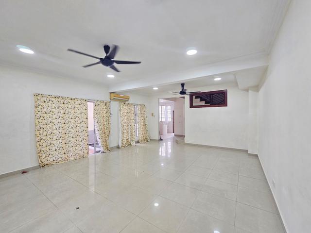 Terraced House for sale in Petaling, Subang Jaya