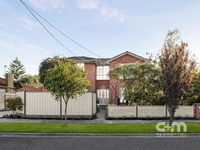 Townhouse for sale in Camerons Creek, Victoria