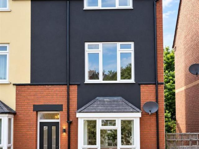 House for rent in Park Hall, Oswestry