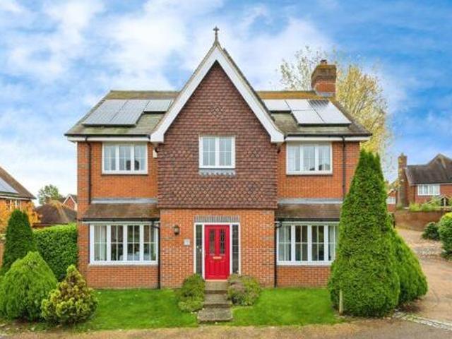 House for sale in Worplesdon, Westborough