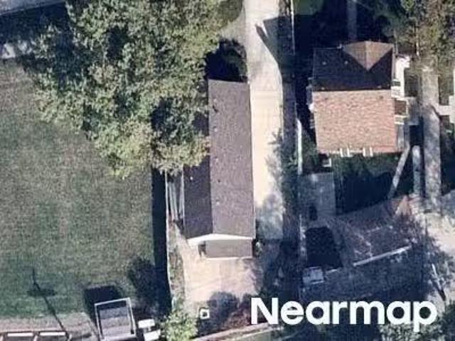 House for sale in Lincoln Park
