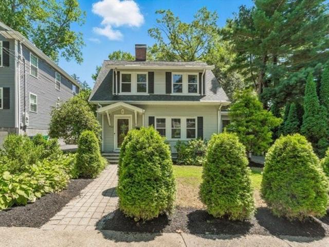 House for sale in Newton