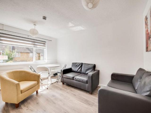 House for rent in Hales Place, The Bridge