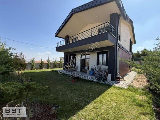 Meram içerisinde satılık Villa