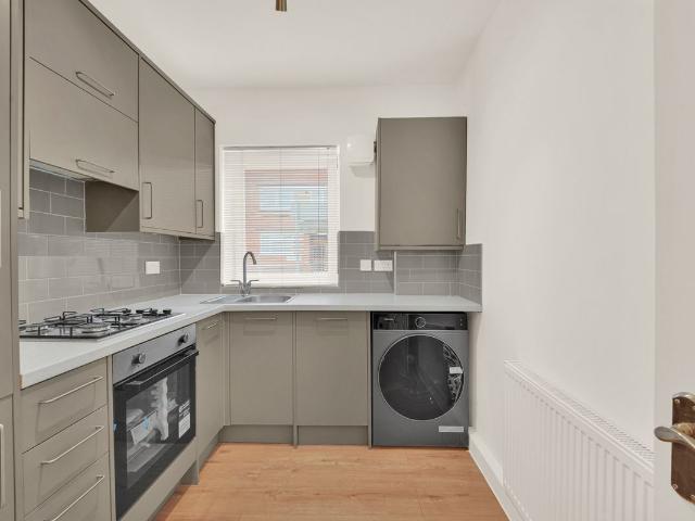 Studio for rent in Globe Town, Greater London