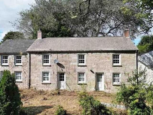House for sale in Helston, Cornwall