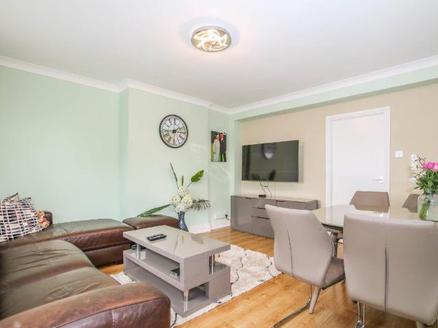 Apartment for rent in Tulse Hill, Greater London