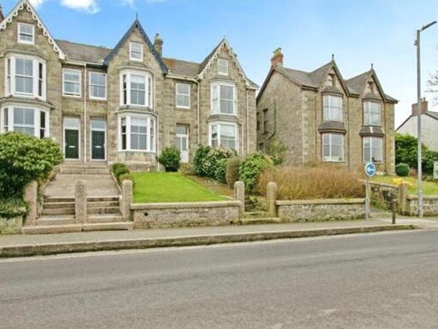 House for sale in Helston, Cornwall
