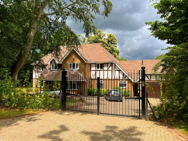 House for rent in Whiteley Village, Blackhills