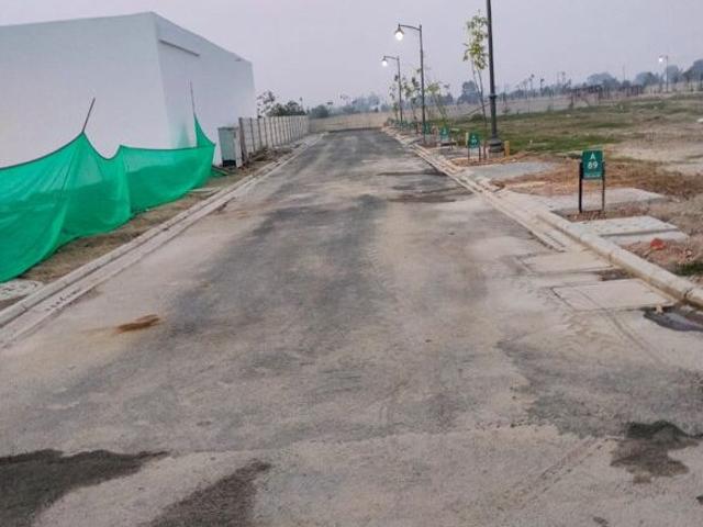 Land for sale in Hariana