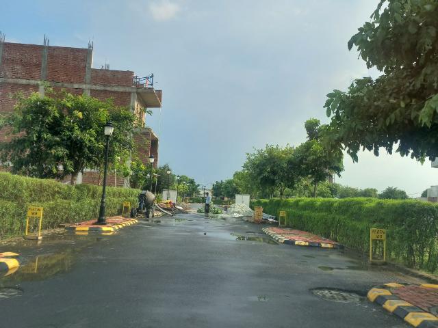 Land for sale in Hariana