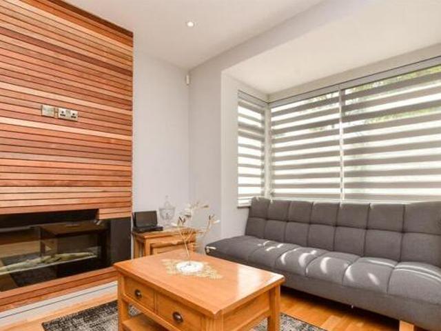 House for sale in Kenley