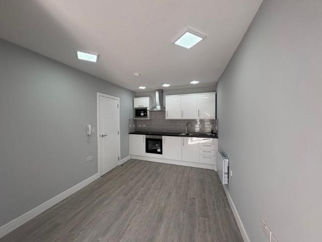Apartment for rent in London Borough of Croydon, Greater London
