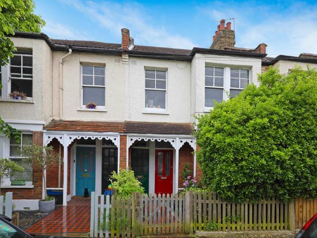Apartment for rent in St Margarets, Greater London