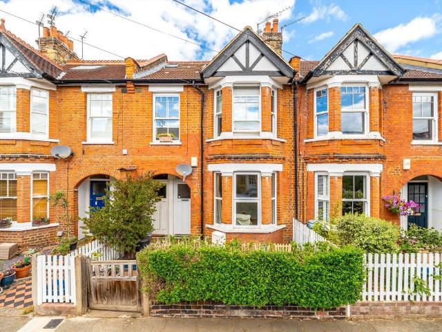 Apartment for rent in St Margarets, Greater London