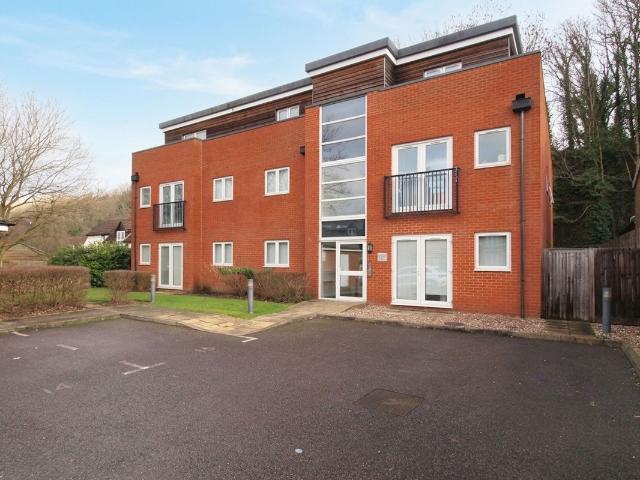 Apartment for rent in Whyteleafe, Tandridge