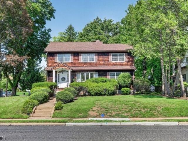 House for sale in Wortendyke, Midland Park