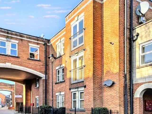 House for sale in Swindon