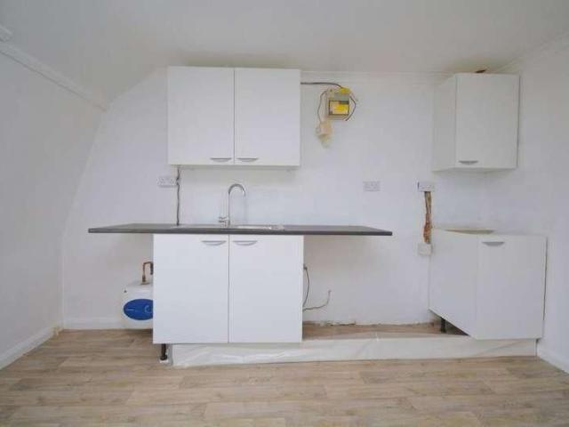 Apartment for rent in Cliftonville West, Acol