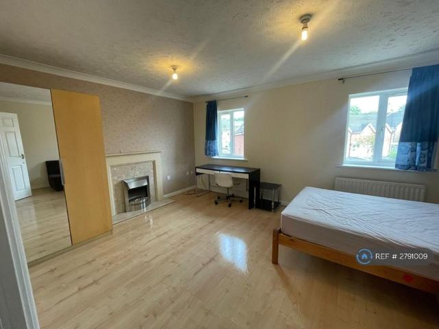 House for rent in Stoke, Stoke-on-Trent