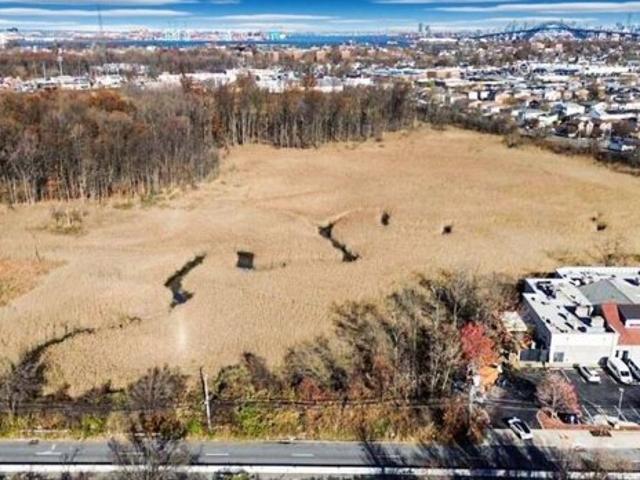 Land for sale in Arverne, New York