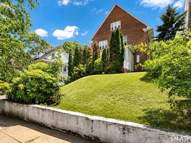 House for sale in New Haven, Connecticut
