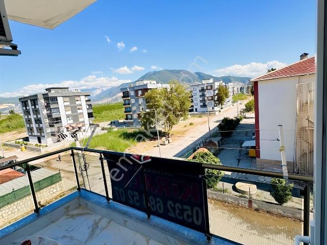 Kum, Finike içerisinde kiralık mülk