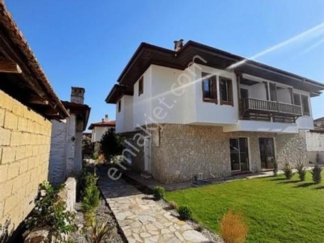Ula, Muğla içerisinde kiralık Villa
