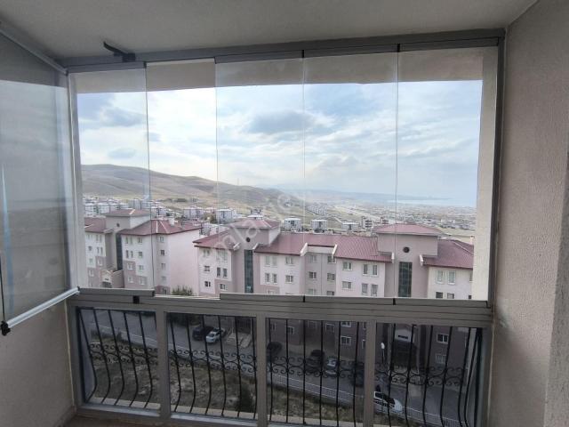 Edremit, Van içerisinde satılık mülk