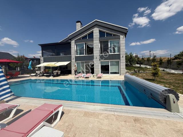 Bahçelievler Mahallesi, Gölbaşı içerisinde satılık Villa